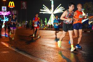 BIB: 2065
                            <button type="button" onclick="openModal(16183849)" class="btn btn-primary btn-sm float-right btn-popup" data-toggle="modal" data-target=".modal-high-quality">
                        <i class="fas fa-shopping-cart"></i> Add to Cart
                    </button>
                                            <button type="button" onclick="isThisMe(16183849, true)" class="btn btn-success btn-sm float-right btn-popup btn-isme hidden" data-toggle="tooltip" data-placement="bottom" title="นี่คือรูปของคุณใช่ไหม คลิกที่นี่เพื่อเอาเข้าอัลบั้ม">
                        <i class="fas fa-plus"></i> Add to album
                    </button>
                    <button type="button" onclick="isThisMe(16183849, false)" class="btn btn-warning btn-sm float-right btn-popup btn-isnotme hidden">
                        <i class="fas fa-ban"></i> Remove from album
                    </button>